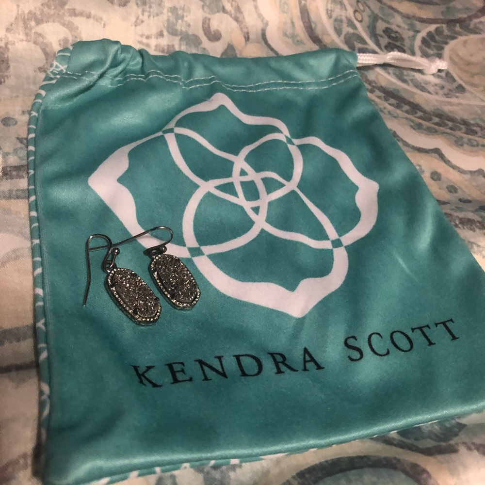 Kendra Scott Lee earrings in Platinum Drusy.